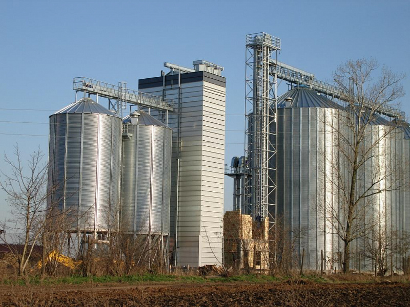 Стационарная энергосберегающая зерносушилка STRAHL 6000 FR фото 1
